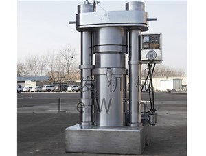 全自動(dòng)花生油榨油機(jī)設(shè)備如何清洗？
